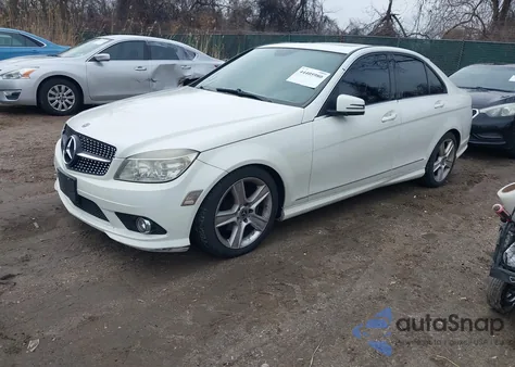 2010 Mercedes-Benz C 300 Luxury 4Matic/Sport 4Matic from USA, damaged, VIN WDDGF8BB1AR110732